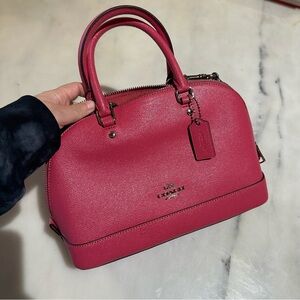 MINI SIERRA SATCHEL IN CROSSGRAIN LEATHER (COACH F57555)